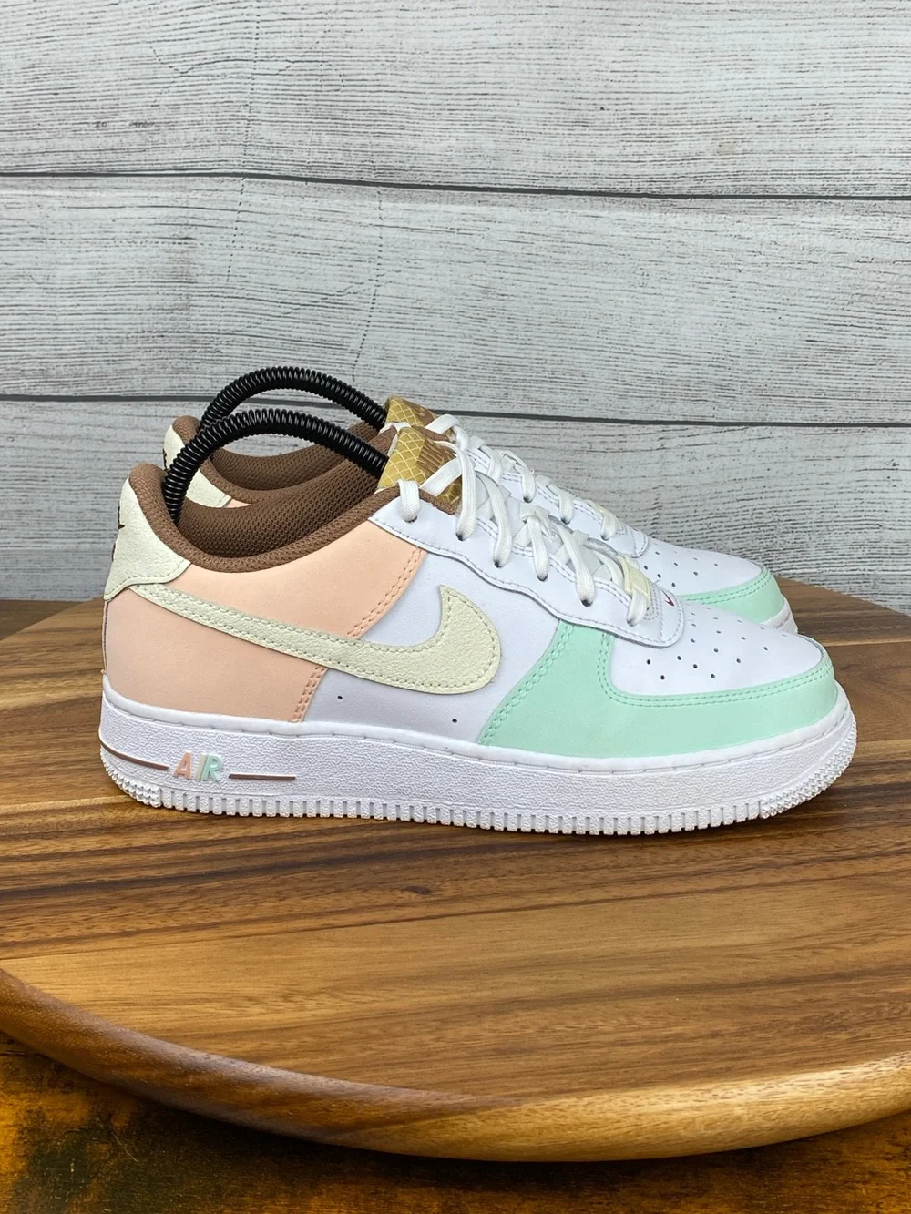 Nike Air Force 1 LV8 ‘Ice Cream’ Sneakers DX3727-100 Women’s Size 6.5 / Youth 5